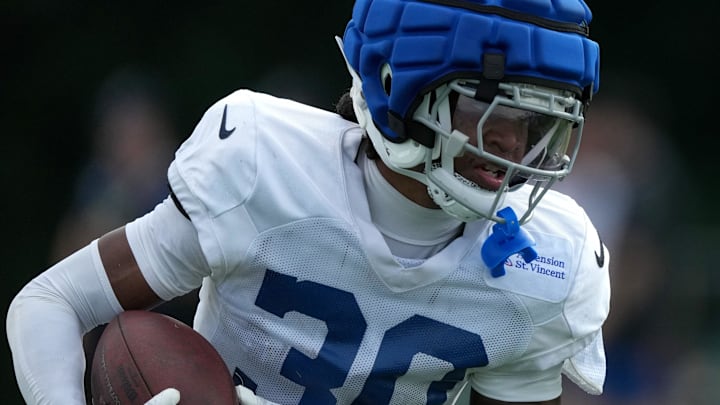 New Packers defensive back Jaylin Simpson goes through drills with the Colts as a rookie in 2024.