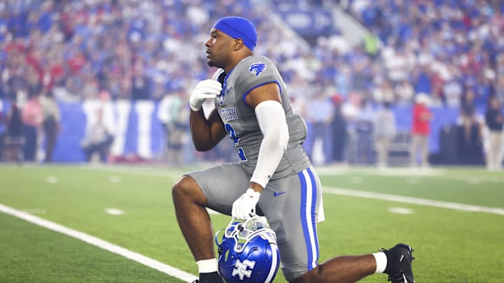 Kentucky Wildcats linebacker Jamon Dumas-Johnson Kentucky Wildcats linebacker Jamon Dumas-Johnson