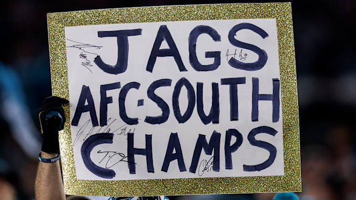 Tennessee Titans v Jacksonville Jaguars