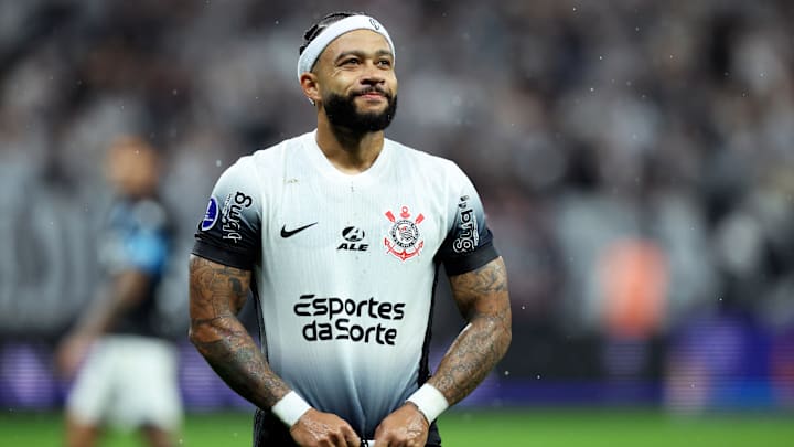 Memphis deve ser titular do Corinthians contra o Cuiabá