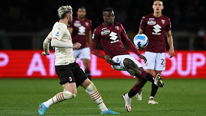 Un duello tra Singo e Theo Hernandez