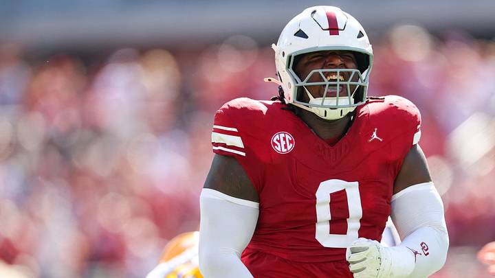 Oklahoma defensive tackle David Stone celebrates after making a play against Kent State. | Kevin Jairaj-Imagn Images