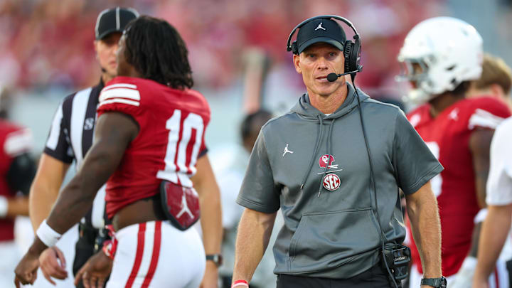 Oklahoma coach Brent Venables Oklahoma coach Brent Venables