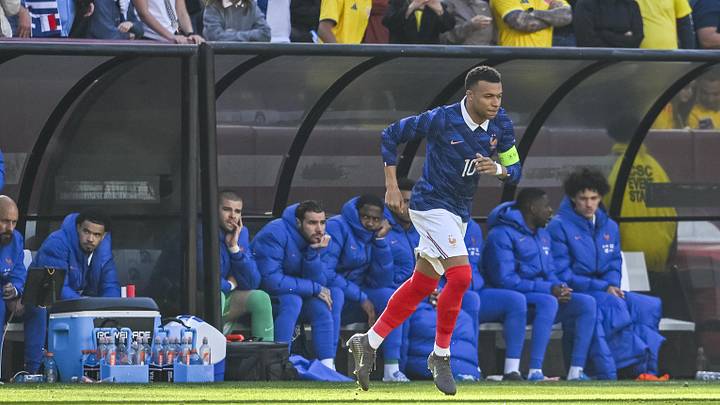 Kylian Mbappé and France are favorites against Senegal. Kylian Mbappé and France are favorites against Senegal.