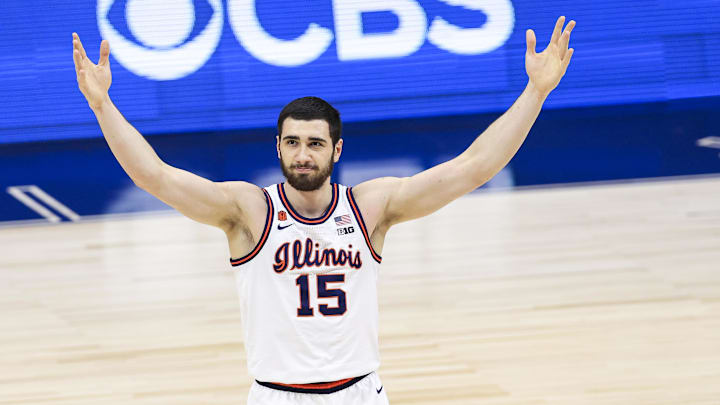 Mar 14, 2021; Indianapolis, Indiana, USA; Illinois Fighting Illini forward Giorgi Bezhanishvili (15) reacts to the crowd during a stop in play against the Ohio State Buckeyes in the second half at Lucas Oil Stadium. Mandatory Credit: Aaron Doster-Imagn Images Mar 14, 2021; Indianapolis, Indiana, USA; Illinois Fighting Illini forward Giorgi Bezhanishvili (15) reacts to the crowd during a stop in play against the Ohio State Buckeyes in the second half at Lucas Oil Stadium. Mandatory Credit: Aaron Doster-Imagn Images