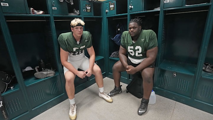 Basha High junior tackles Jake Hildebrand (left) and DaJohn Yarborough are both ranked in the top 40 in the nation.