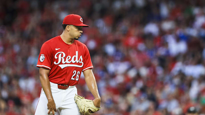 Jul 28, 2025; Cincinnati, Ohio, USA; Cincinnati Reds starting pitcher Chase Burns (26) prepares to pitch in the second inning against the Los Angeles Dodgers at Great American Ball Park. Mandatory Credit: Katie Stratman-Imagn Images Jul 28, 2025; Cincinnati, Ohio, USA; Cincinnati Reds starting pitcher Chase Burns (26) prepares to pitch in the second inning against the Los Angeles Dodgers at Great American Ball Park. Mandatory Credit: Katie Stratman-Imagn Images