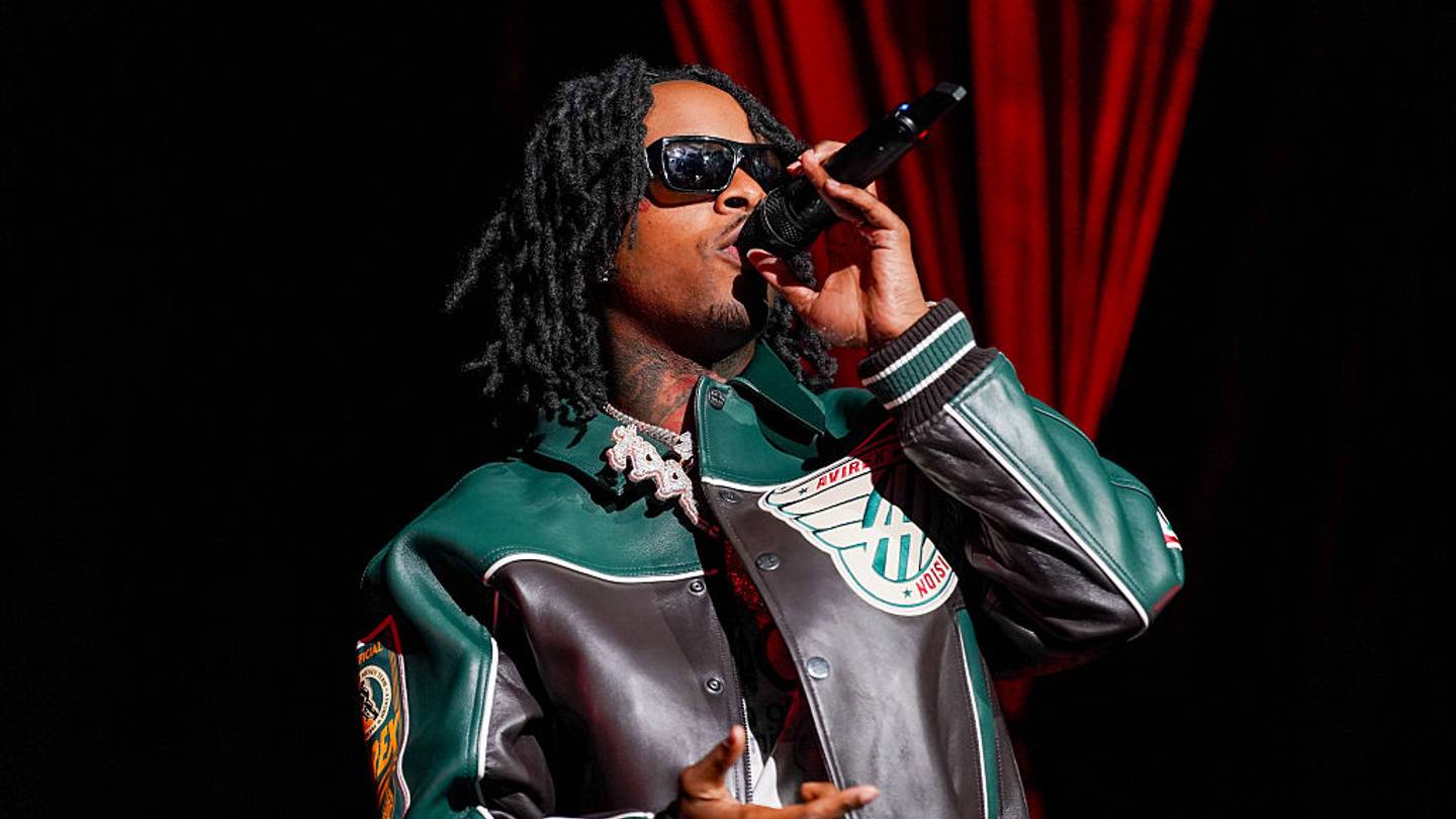 Tossy Bronx Rapper Rapper Toosii Commits to Hometown Syracuse to Chase College Football Career