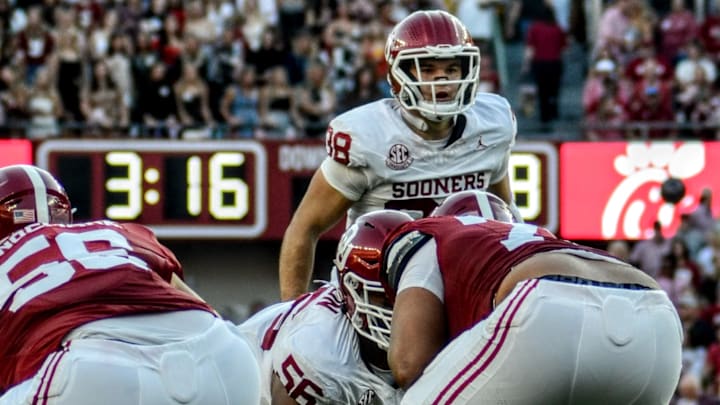 Oklahoma linebacker Owen Heinecke