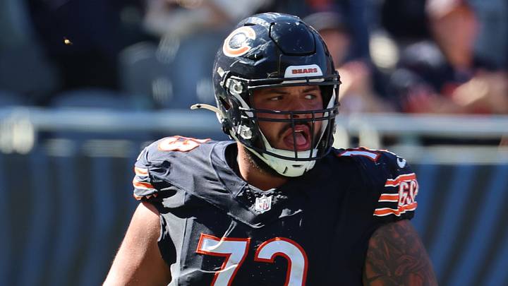 Chicago Bears offensive line Jonah Jackson
