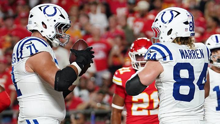 Sep 20, 2026; Kansas City, Missouri, USA; Indianapolis Colts tight end Tyler Warren (84) celebrates with guard Matt Goncalves (71) after scoring a touchdown against the Kansas City Chiefs during the first quarter at GEHA Field at Arrowhead Stadium. Mandatory Credit: Denny Medley-Imagn Images Sep 20, 2026; Kansas City, Missouri, USA; Indianapolis Colts tight end Tyler Warren (84) celebrates with guard Matt Goncalves (71) after scoring a touchdown against the Kansas City Chiefs during the first quarter at GEHA Field at Arrowhead Stadium. Mandatory Credit: Denny Medley-Imagn Images