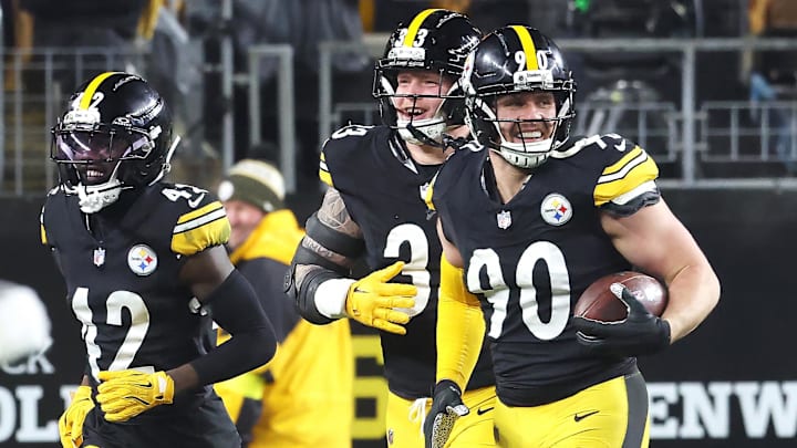 Jan 4, 2026; Pittsburgh, Pennsylvania, USA; Pittsburgh Steelers linebacker T.J. Watt (90) reacts after recovering a fumble against the Baltimore Ravens during the second half at Acrisure Stadium. Mandatory Credit: Charles LeClaire-Imagn Images Jan 4, 2026; Pittsburgh, Pennsylvania, USA; Pittsburgh Steelers linebacker T.J. Watt (90) reacts after recovering a fumble against the Baltimore Ravens during the second half at Acrisure Stadium. Mandatory Credit: Charles LeClaire-Imagn Images