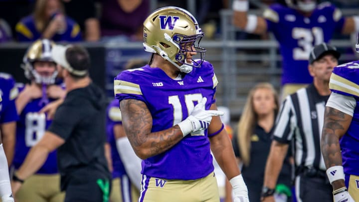 Xe'ree Alexander points to his defense against UC Davis. Xe'ree Alexander points to his defense against UC Davis.