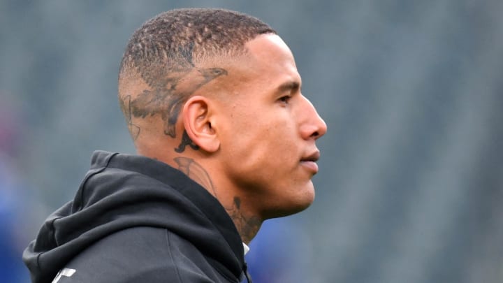 Dec 25, 2023; Philadelphia, Pennsylvania, USA; New York Giants tight end Darren Waller (12) during warm-ups against the Philadelphia Eagles at Lincoln Financial Field. Dec 25, 2023; Philadelphia, Pennsylvania, USA; New York Giants tight end Darren Waller (12) during warm-ups against the Philadelphia Eagles at Lincoln Financial Field.