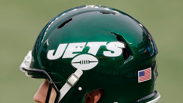 Jan 3, 2021; Foxborough, Massachusetts, USA; The New York Jets logo is seen on a helmet during the first half of their game against the New England Patriots at Gillette Stadium. Mandatory Credit: Winslow Townson-Imagn Images