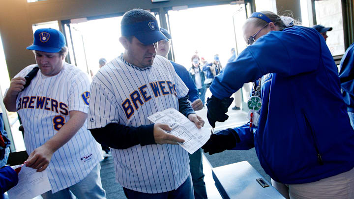 Arizona Diamondbacks v Milwaukee Brewers - Game 1
