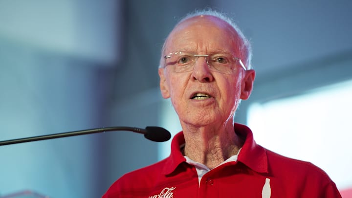 Velho Lobo possui três Copas no currículo, como treinador e jogador