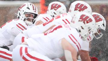 CBS predicts Wisconsin 7-5, wins Purdue, loses Notre Dame.