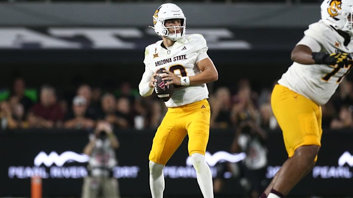 Sep 6, 2025; Starkville, Mississippi, USA; Arizona State Sun Devils quarterback Sam Leavitt (10) drops back to pass during the third quarter against the Mississippi State Bulldogs at Davis Wade Stadium at Scott Field. Mandatory Credit: Petre Thomas-Imagn Images Sep 6, 2025; Starkville, Mississippi, USA; Arizona State Sun Devils quarterback Sam Leavitt (10) drops back to pass during the third quarter against the Mississippi State Bulldogs at Davis Wade Stadium at Scott Field. Mandatory Credit: Petre Thomas-Imagn Images