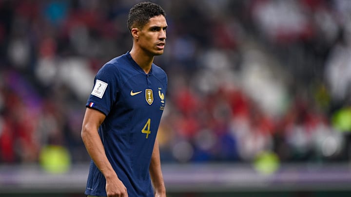 Raphaël Varane a pris sa retraite.
