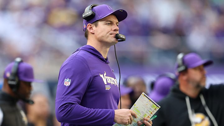 Chicago Bears v Minnesota Vikings - NFL 2025