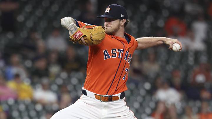 Jun 3, 2026; Houston, Texas, USA; Houston Astros relief pitcher Josh Hader (71) delivers a pitch during the ninth inning against the Pittsburgh Pirates at Daikin Park. Mandatory Credit: Troy Taormina-Imagn Images