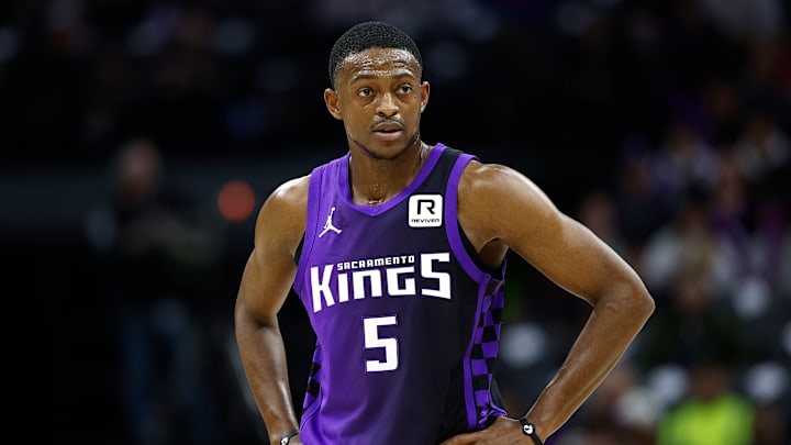 Philadelphia 76ers v Sacramento Kings