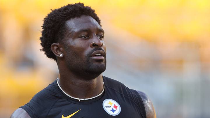 Pittsburgh Steelers wide receiver DK Metcalf Pittsburgh Steelers wide receiver DK Metcalf
