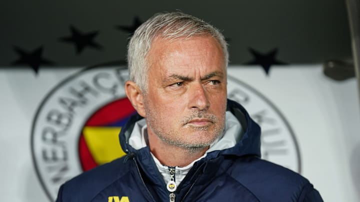 Mourinho entraine le Fenerbahce depuis cette saison.