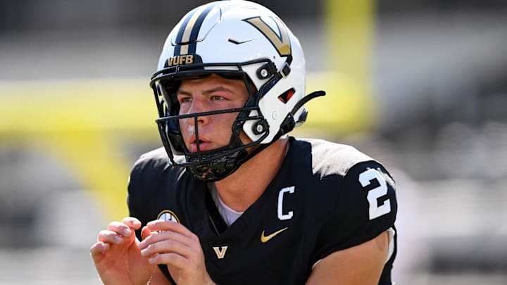 Sep 27, 2025; Nashville, Tennessee, USA; Vanderbilt Commodores quarterback Diego Pavia (2) against the Utah State Aggies at FirstBank Stadium. Mandatory Credit: Steve Roberts-Imagn Images Sep 27, 2025; Nashville, Tennessee, USA; Vanderbilt Commodores quarterback Diego Pavia (2) against the Utah State Aggies at FirstBank Stadium. Mandatory Credit: Steve Roberts-Imagn Images