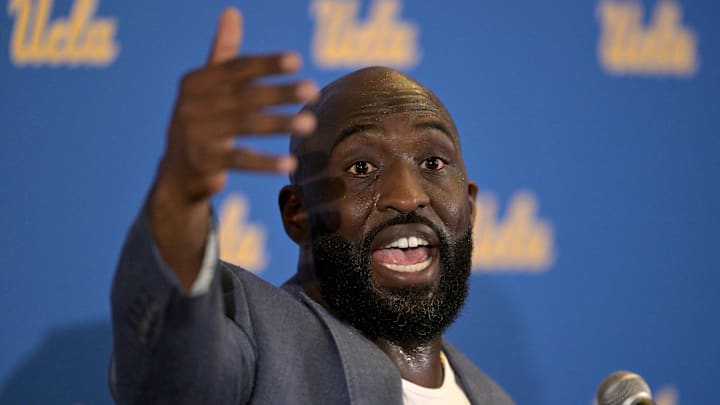 Feb 13, 2024; Los Angeles, CA, USA; DeShaun Foster answers questions from media after he was introduced as the UCLA Bruins head football coach during a press conference at Pauley Pavilion. Mandatory Credit: Jayne Kamin-Oncea-Imagn Images Feb 13, 2024; Los Angeles, CA, USA; DeShaun Foster answers questions from media after he was introduced as the UCLA Bruins head football coach during a press conference at Pauley Pavilion. Mandatory Credit: Jayne Kamin-Oncea-Imagn Images