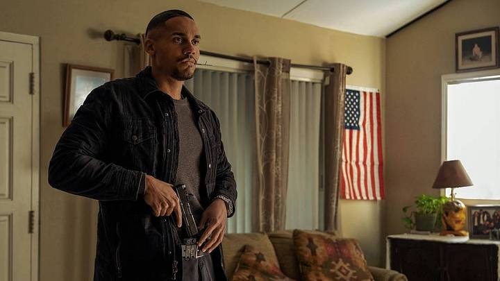 SWAT Exiles - Season 1 - Episode 106 SWAT Exiles - Season 1 - Episode 106