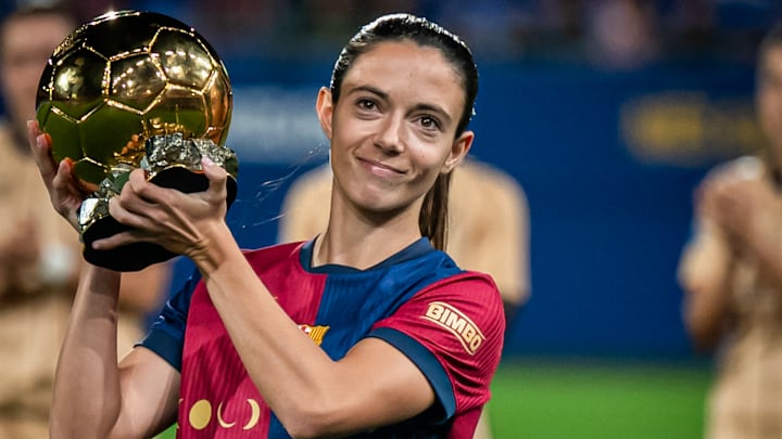 Aitana Bonmatí, from Barcelona, shows her second Ballon d'Or