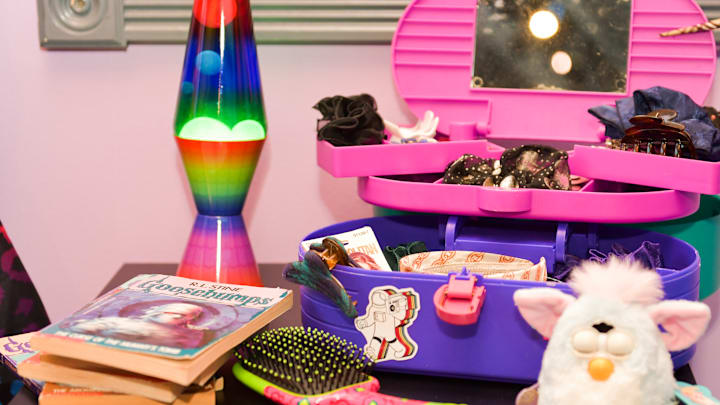 Madame Tussauds Hollywood Welcomes Tom Green To Unveil New '90s Room Launch