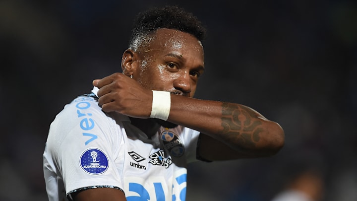 Edenílson é visto como negociável no Grêmio 