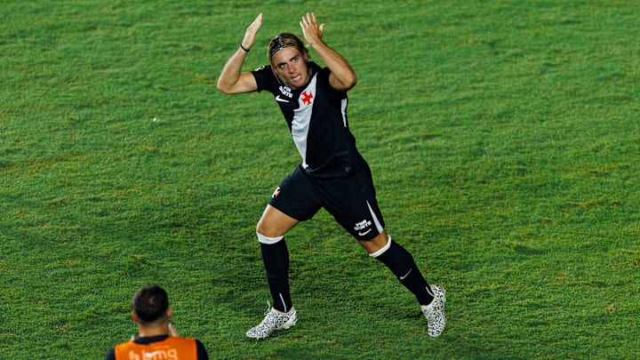 Spinelli é um dos novos reforços do Vasco para 2026 Spinelli é um dos novos reforços do Vasco para 2026