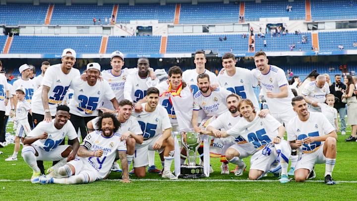 Real Madrid celebrando LaLiga 