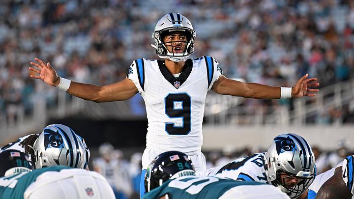 Carolina Panthers quarterback Bryce Young (9) calls an audible during the first quarter Carolina Panthers quarterback Bryce Young (9) calls an audible during the first quarter