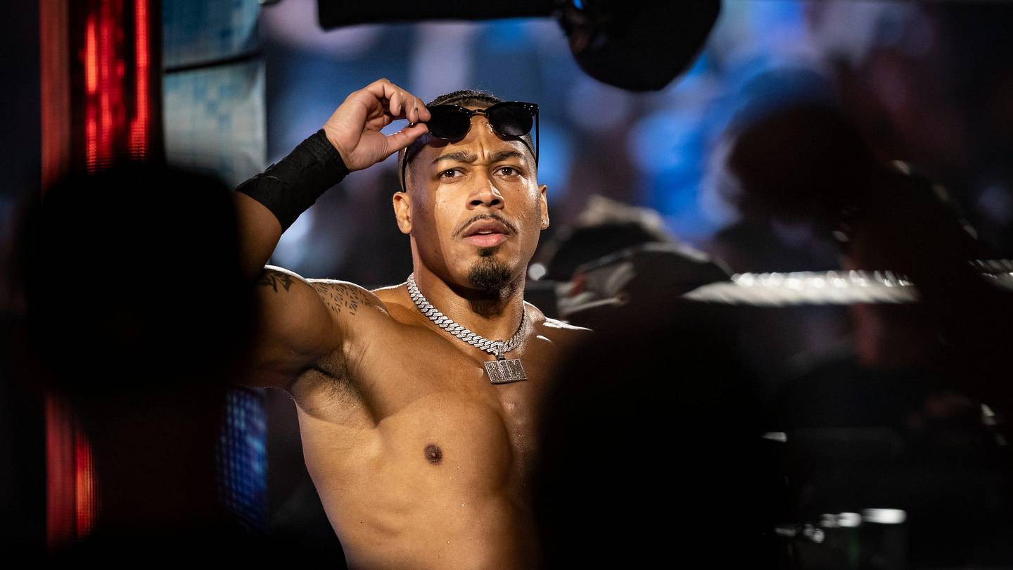 Booking Carmelo Hayes to Retire John Cena is Best for Business
