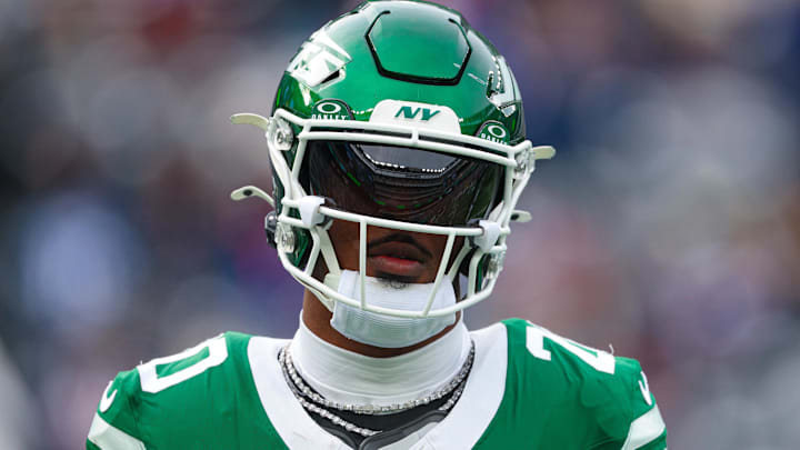 Dec 28, 2025; East Rutherford, New Jersey, USA; New York Jets running back Breece Hall (20) on the field before the game against the New England Patriots at MetLife Stadium.