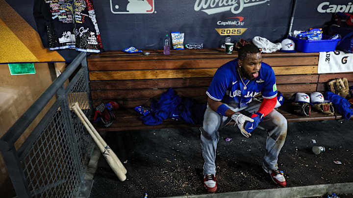 World Series - Toronto Blue Jays v Los Angeles Dodgers - Game Three World Series - Toronto Blue Jays v Los Angeles Dodgers - Game Three