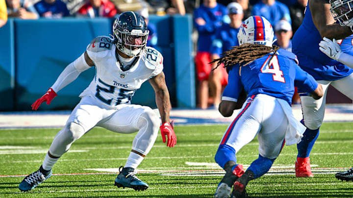 Tennessee Titans safety Quandre Diggs (28) looks to make a tackle Tennessee Titans safety Quandre Diggs (28) looks to make a tackle