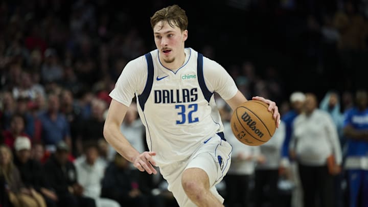 Dallas Mavericks forward Cooper Flagg (32) drives to the basket