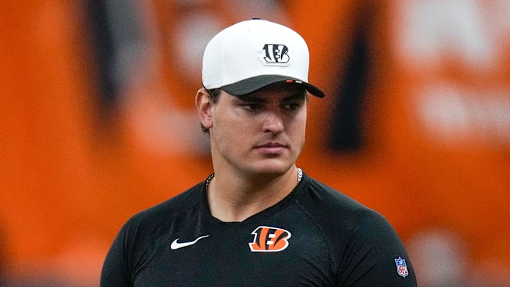 Cincinnati Bengals defensive end Trey Hendrickson (91) attends a preseason training camp practice in downtown Cincinnati on Thursday, July 31, 2025. Cincinnati Bengals defensive end Trey Hendrickson (91) attends a preseason training camp practice in downtown Cincinnati on Thursday, July 31, 2025.