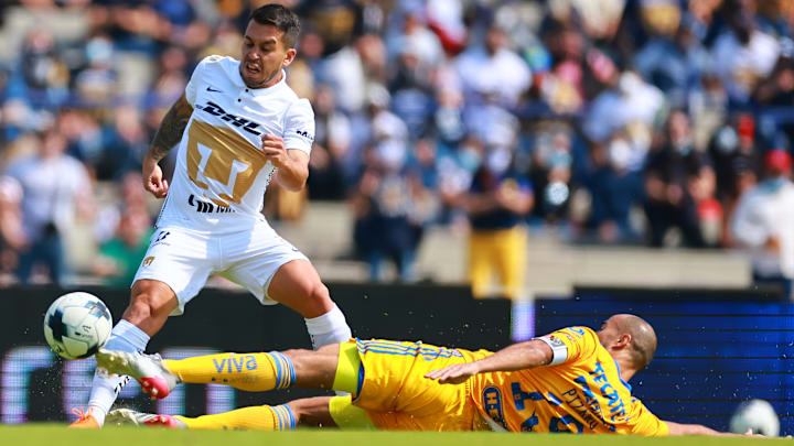 Pumas UNAM v Tigres UANL - Torneo Grita Mexico C22 Liga MX