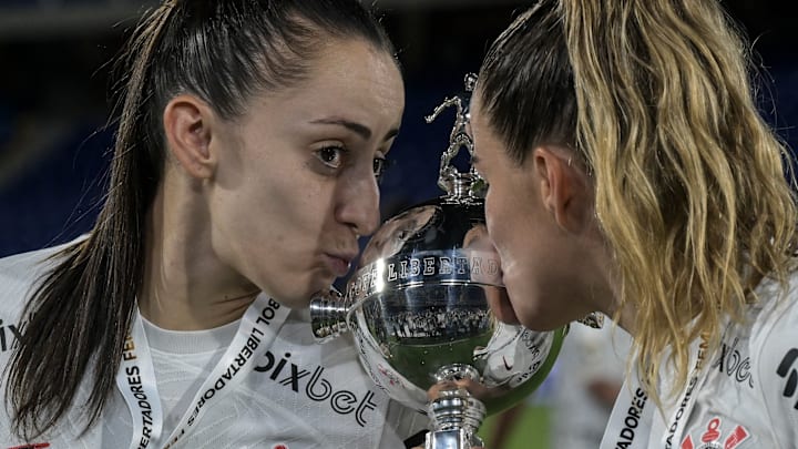 Corinthians luta pelo bicampeonato