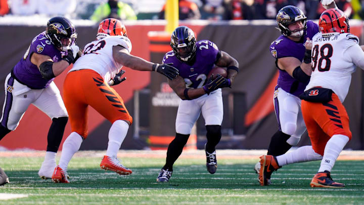 Baltimore Ravens running back Derrick Henry runs the ball against the Cincinnati Bengals in the first quarter in Week 15.