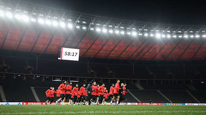 Die türkische Nationalmannschaft beim Training im Olympiastadion