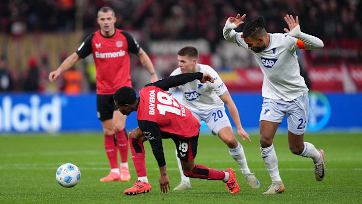 Bayer Leverkusen wurde nach Video Review ein Elfmeter verwehrt.