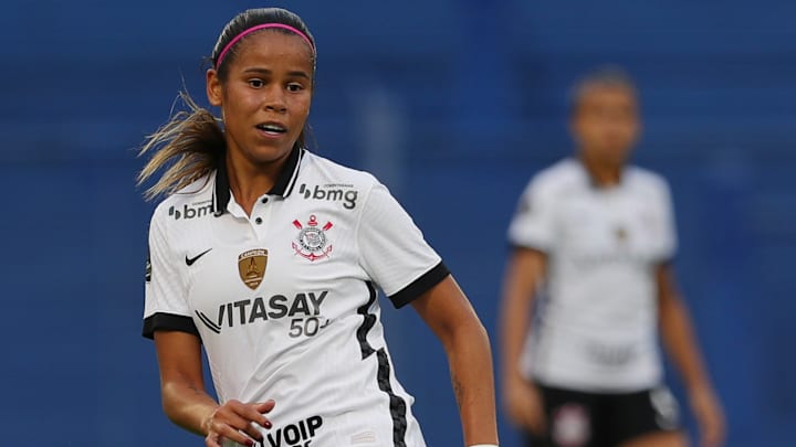 Corinthians arrancó ganando